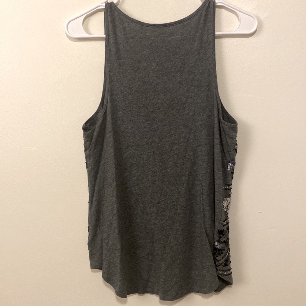 Medium Express Black Silver Gray Geometric Pattern Sequins Sleeveless Top - Picture 2 of 3